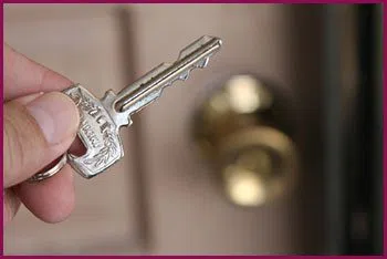 Rego Park Locksmith Service Rego Park, NY 718-971-9669 - 14-unlock-door
